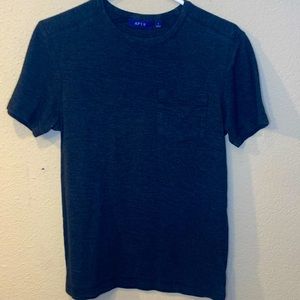 Mens Apt 9 Navy T-shirt.